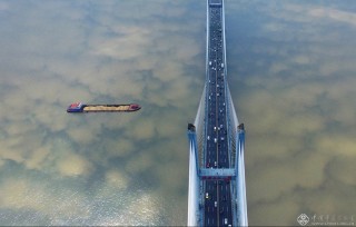 湖北省-潘才刚-架起蓝天