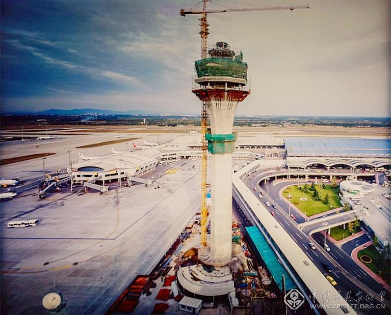 2003年建设中的首都T2空管塔台李颖摄.jpg