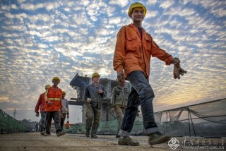 霍雨锋-广西--放工路上