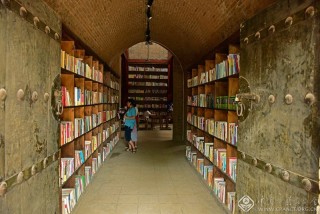 河南-白水平--老家莫沟的窑洞图书馆-窑洞书馆入口处-