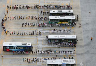 张建林  中国广东 纪录类  《文明坐车》