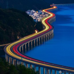 《高速公路到我家》-金献光 摄