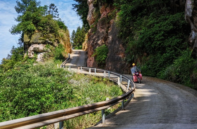 组-扶贫攻坚路先行-262789-李正伟-重庆