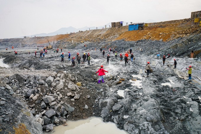 组-战天斗地建坝筑梦人-278890--韦伟海-广西