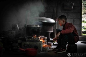 陈颖杰《愿天下没有骨肉分离》