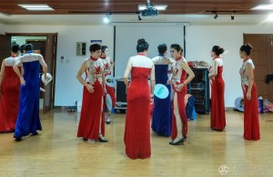 王华平《群》