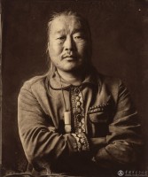 王伟《使鹿鄂温克人》