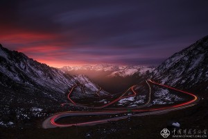 徐凡《祖国雪山天路》