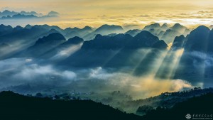 何少宁  《青山魂》
