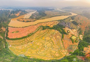 侯生平  《人间仙境》