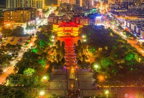 覃建球  《红八军纪念广场夜景》