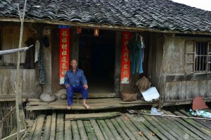 苏凤春  《过去的壮族民居》组照