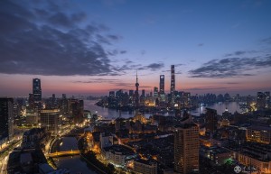 晨曦中的陆家嘴-2021-上海