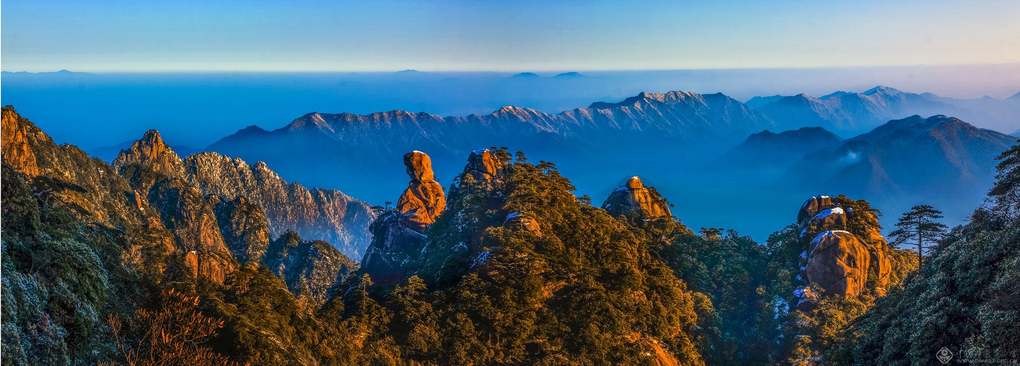 百名摄影家聚焦 “纯美三清山”